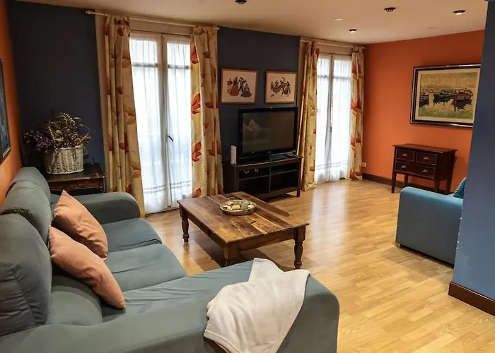 Casa Grande En Casco Historico Santander