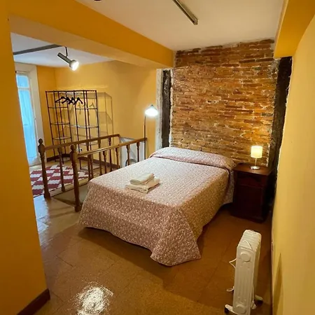 Casa Grande En Casco Historico Lejlighed
