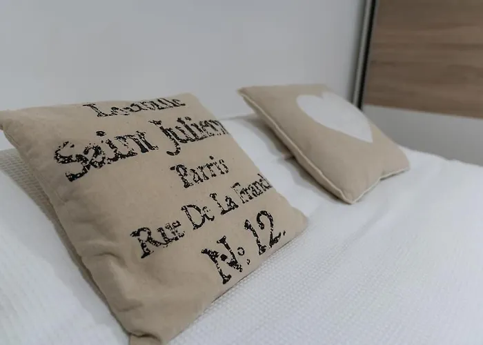 Casa Grande En Casco Historico Apartment